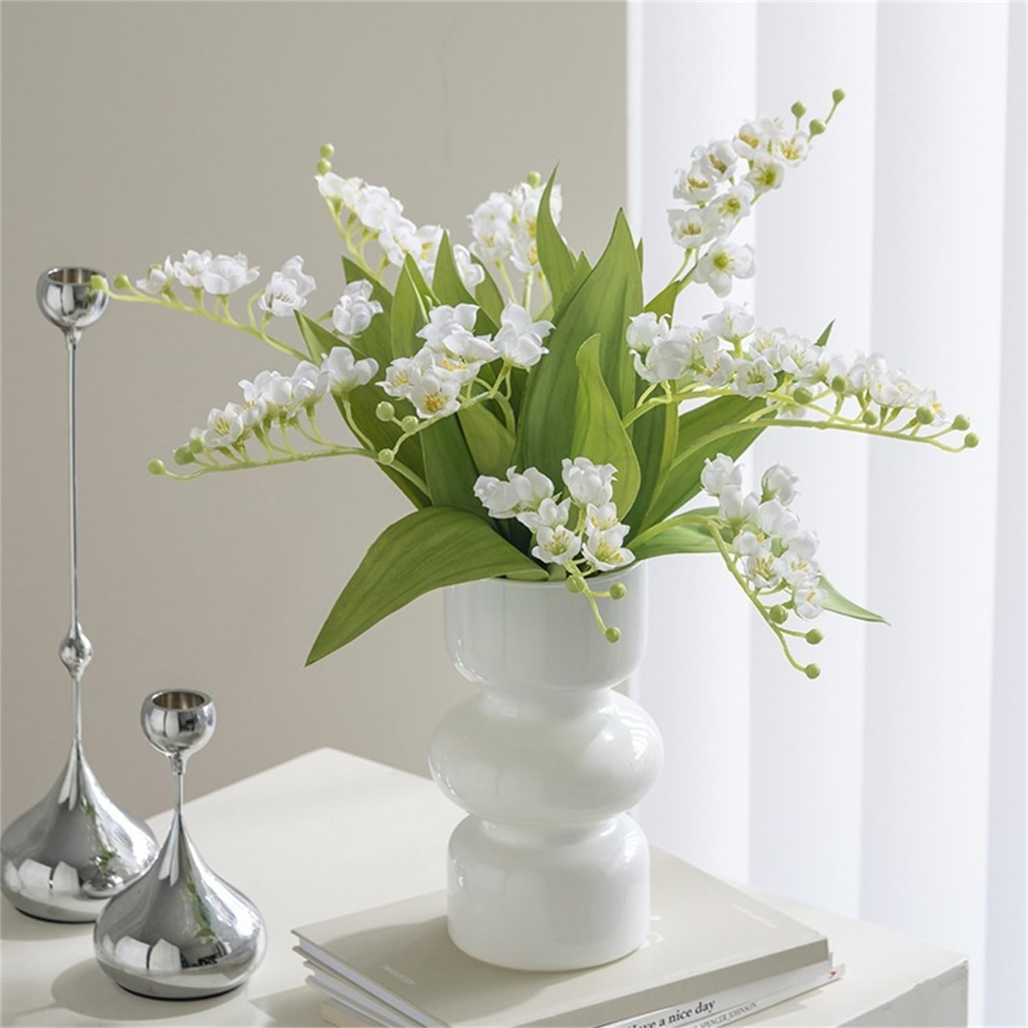 Nordic Glass Bubble Vase – Minimalist Coastal Flower Vase (7”)